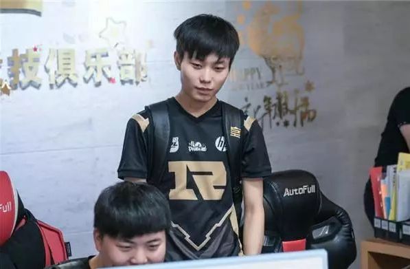 有助于球队 有助于球队