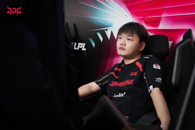 界为之瞩目 界为之瞩目